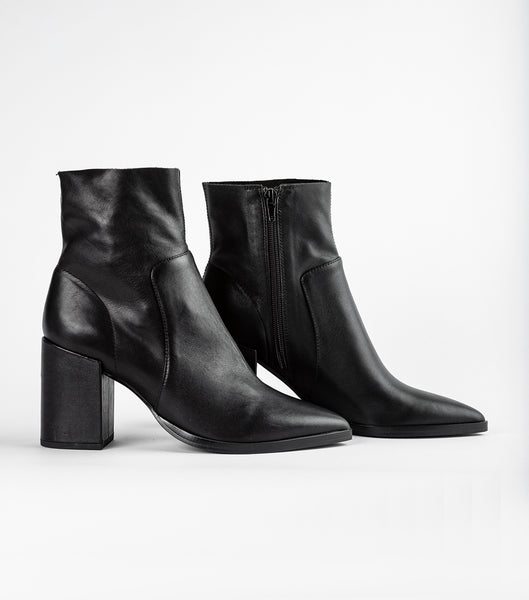 Botines Tony Bianco Brazen Black Luxe 8.5cm Negras | ECJBT18481